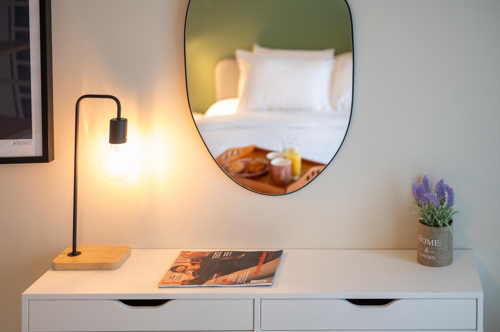 Design 1bdr Near Center Apartament
